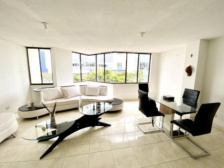Apartamento Amoblado En Pinares Apartment Pereira Bagian luar foto